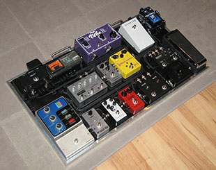 Medium Pedalboard